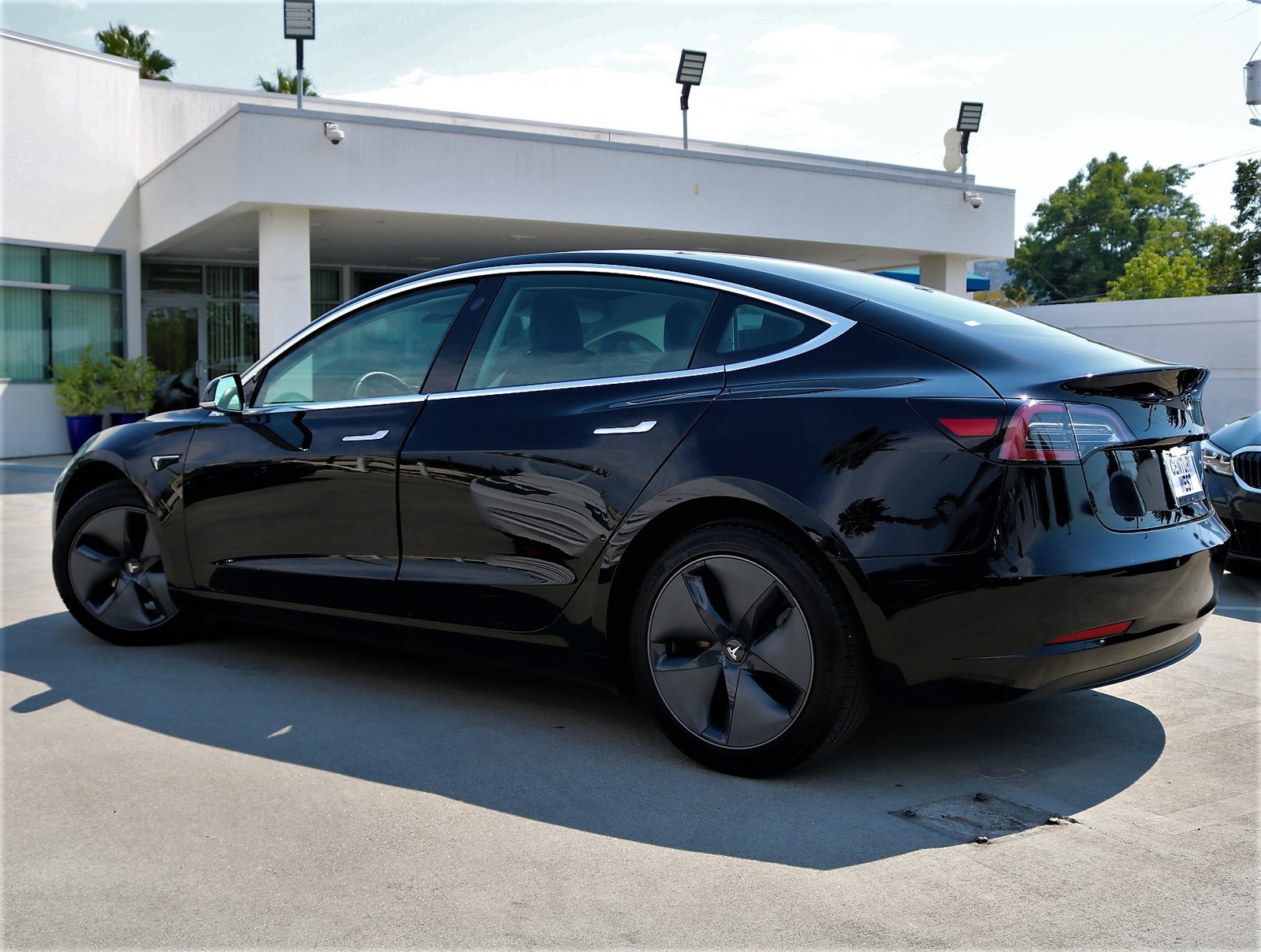 Pre-Owned 2019 Tesla Model 3 Standard Range Sedan in North Hollywood #